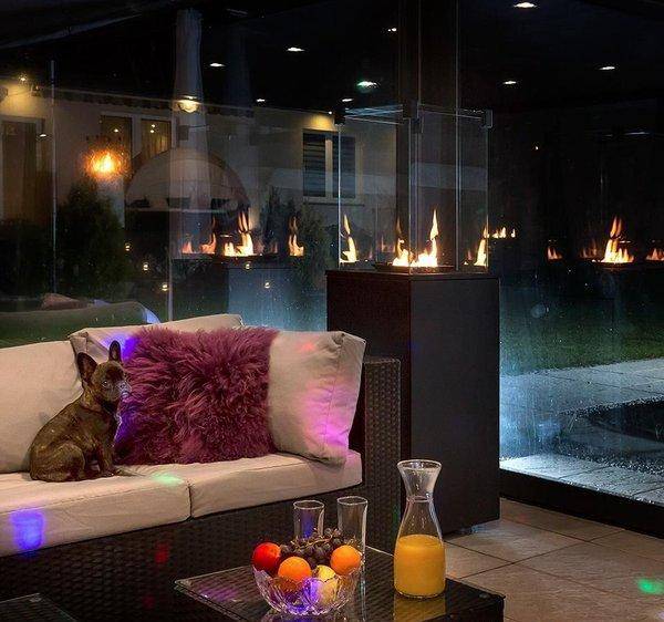 Газовый нагреватель Kratki PATIO/M/G31/37Mbar/CZ/P, стекло, черное тиснение, с ручным управлением